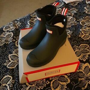 Women’s Hunter Original Chelsea Rain Boot NWT
